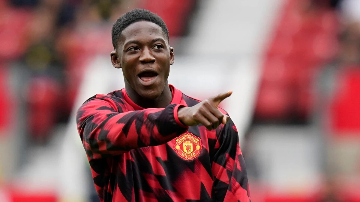 Kobbie Mainoo commits long-term future to United after signing £150k-a-week bumper deal